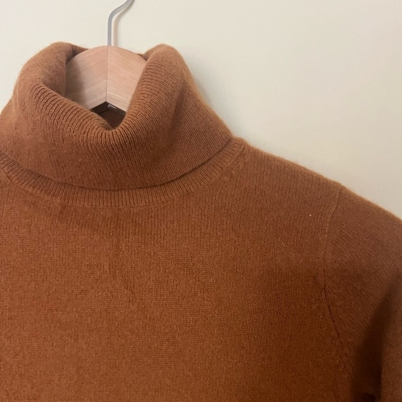 Neiman Marcus Cashmere Collection Turtleneck sweater - Picture 3 of 8